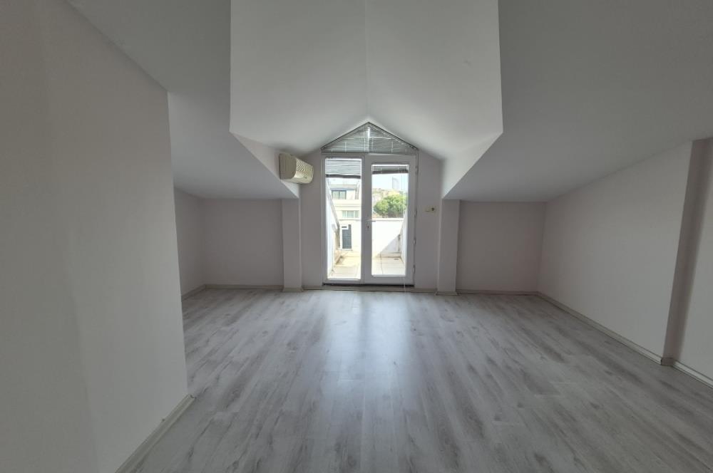 KOŞUYOLU CADDE ÜZERİ, BOŞ NET 400 M2 KOMPLE BİNA TEKLİFLERE AÇIK