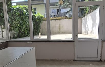 KOŞUYOLU CADDE ÜZERİ, BOŞ NET 400 M2 KOMPLE BİNA TEKLİFLERE AÇIK