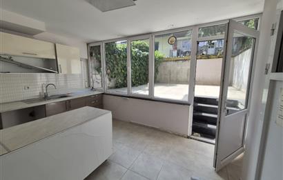 KOŞUYOLU CADDE ÜZERİ, BOŞ NET 400 M2 KOMPLE BİNA TEKLİFLERE AÇIK