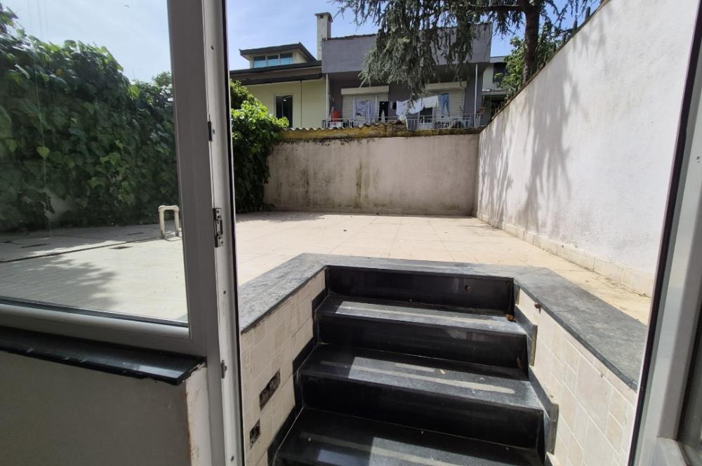 KOŞUYOLU CADDE ÜZERİ, BOŞ NET 400 M2 KOMPLE BİNA TEKLİFLERE AÇIK