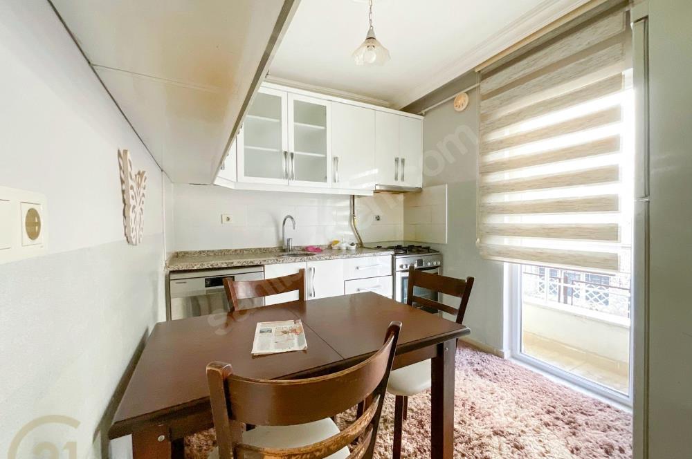 C21 LOCA'DAN BAHÇELİEVLERDE SATILIK GENİŞ 2+1 110m² DAİRE