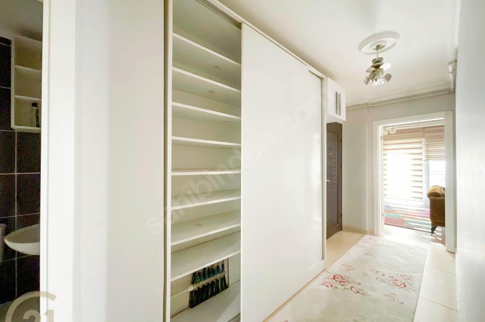 C21 LOCA'DAN BAHÇELİEVLERDE SATILIK GENİŞ 2+1 110m² DAİRE