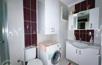 C21 LOCA'DAN BAHÇELİEVLERDE SATILIK GENİŞ 2+1 110m² DAİRE