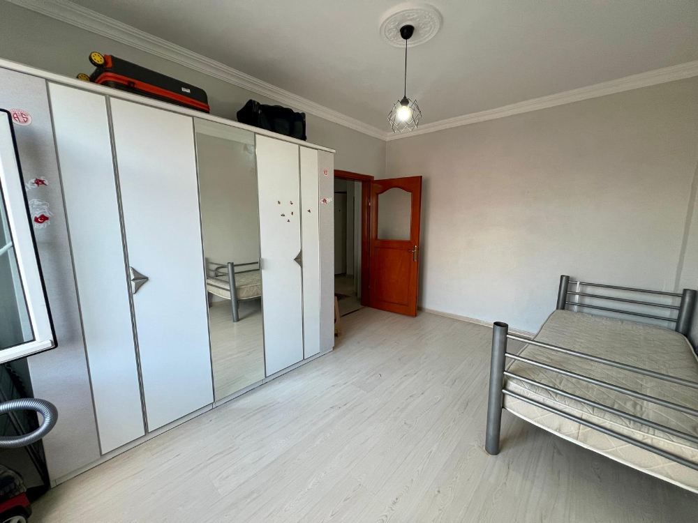 Kağıthane'de Satılık 2+1 62m2 Arsa paylı Daire