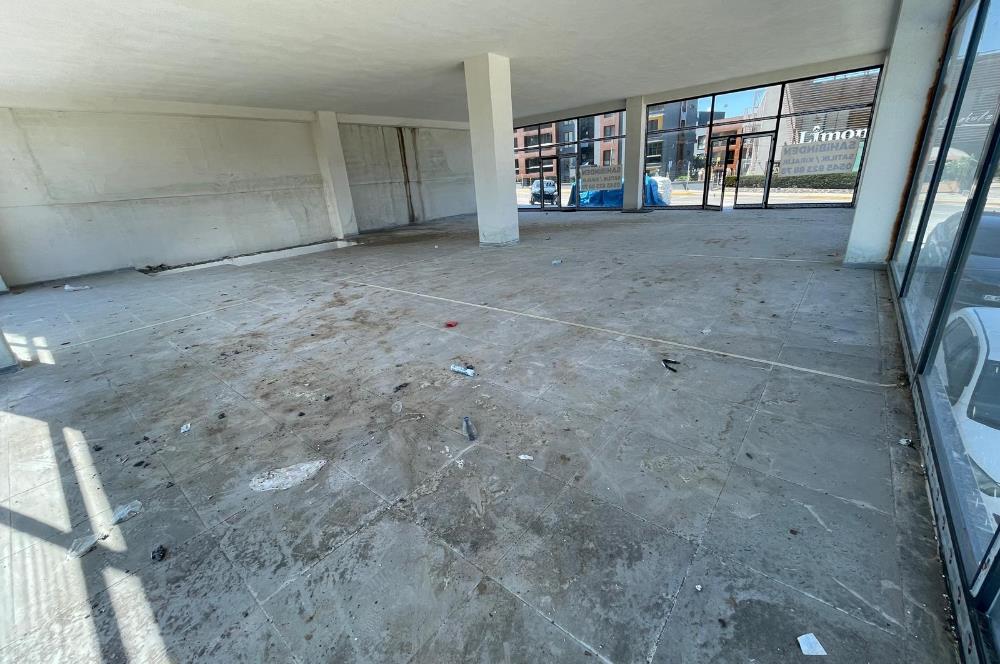 BAŞİSKELE YUVACIK DA ANA CADDE ÜZERİNDE 440 m2 SATILIK DÜKKAN