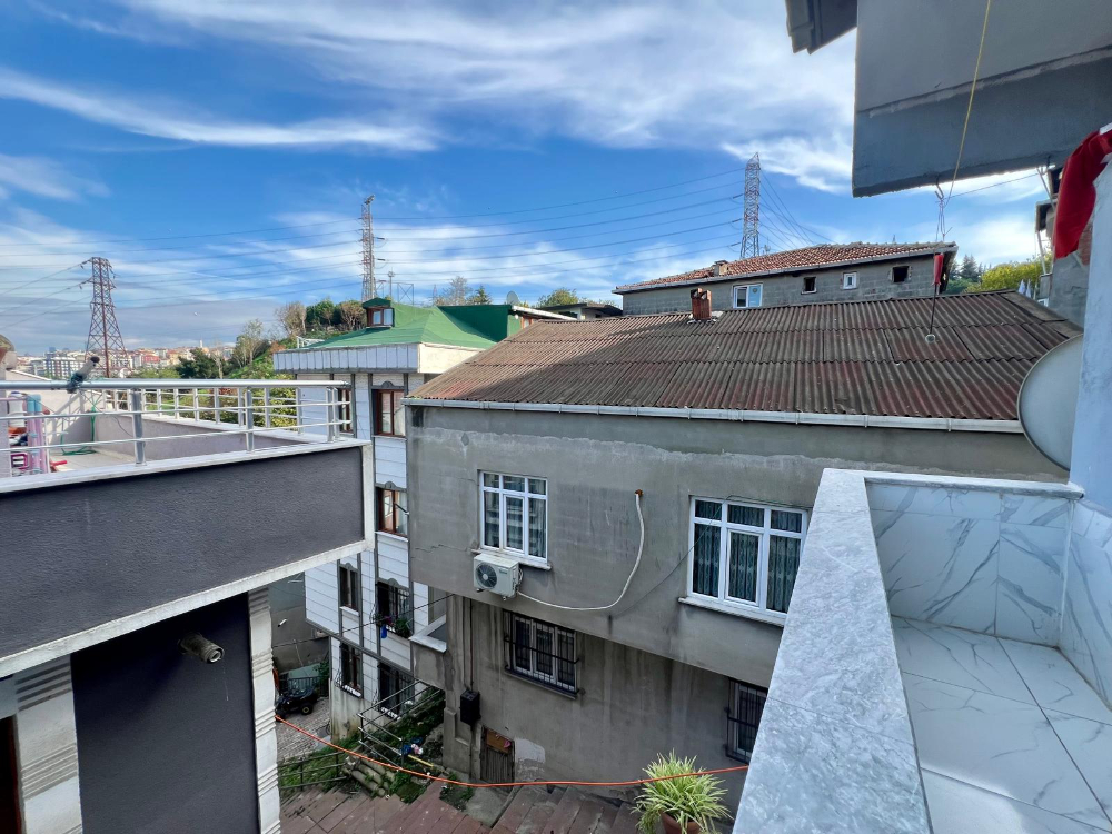 Kağıthane'de Satılık 2+1 62m2 Arsa paylı Daire