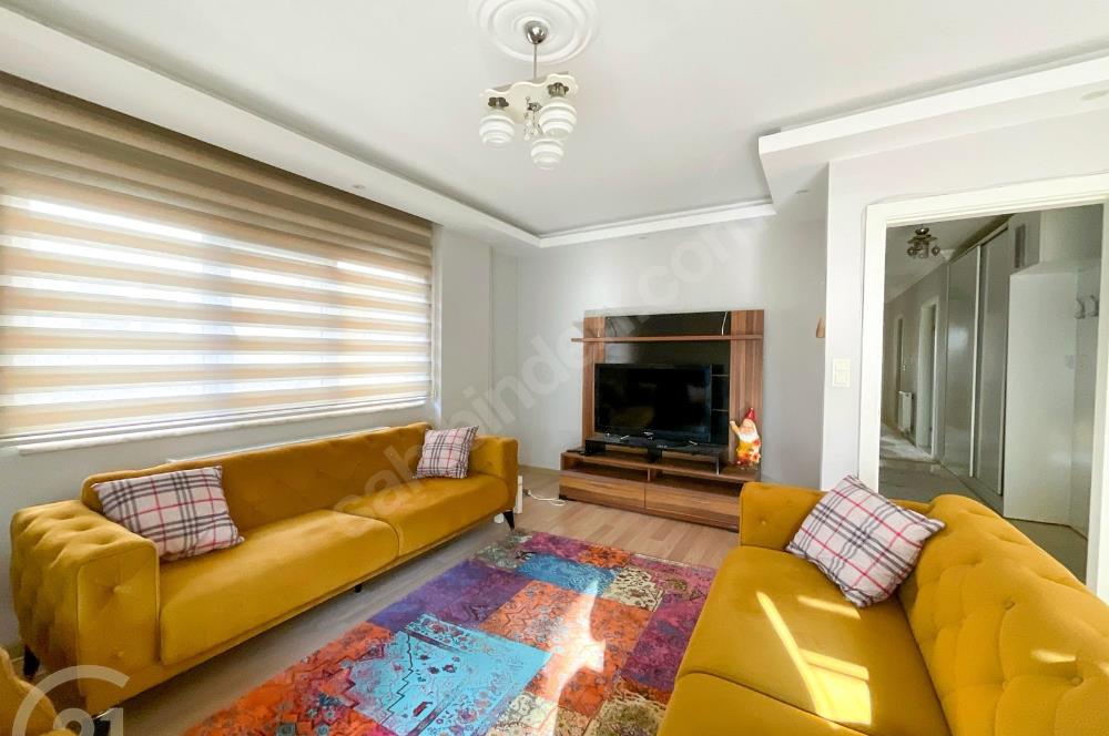 C21 LOCA'DAN BAHÇELİEVLERDE SATILIK GENİŞ 2+1 110m² DAİRE