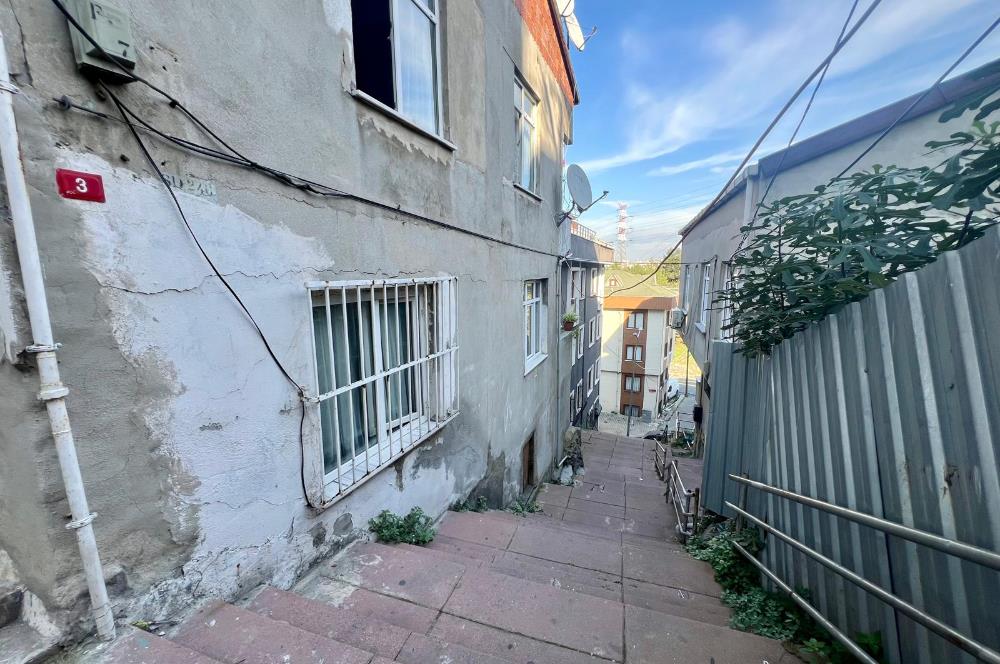 Kağıthane'de Satılık 2+1 62m2 Arsa paylı Daire