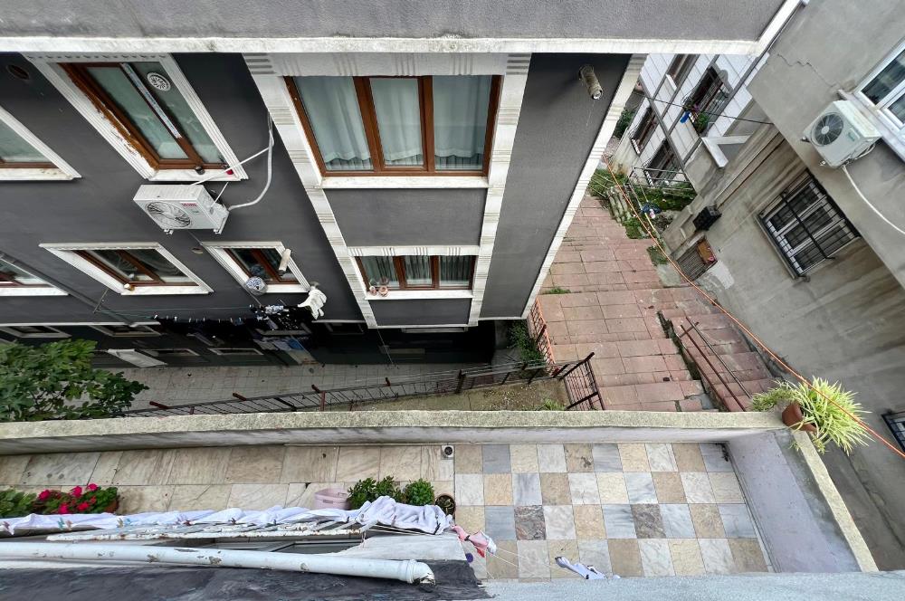 Kağıthane'de Satılık 2+1 62m2 Arsa paylı Daire