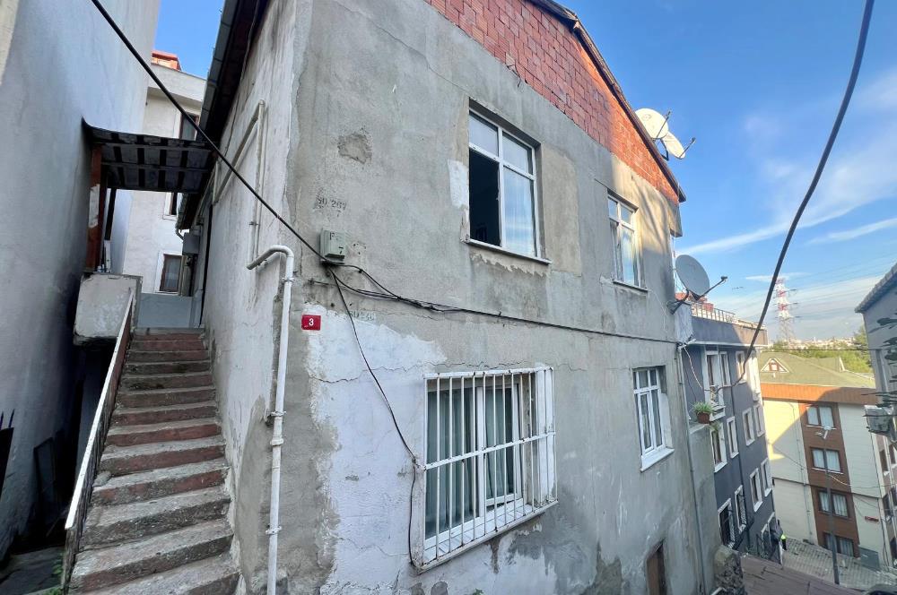 Kağıthane'de Satılık 2+1 62m2 Arsa paylı Daire