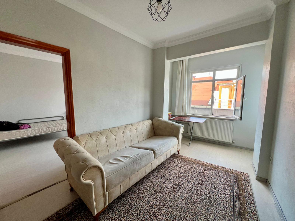 Kağıthane'de Satılık 2+1 62m2 Arsa paylı Daire