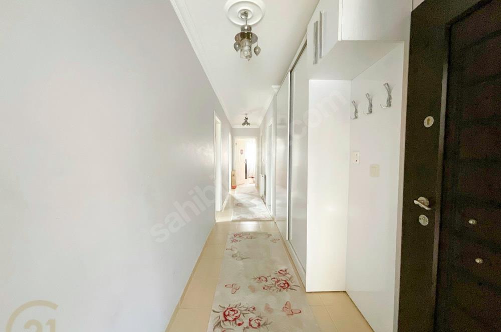 C21 LOCA'DAN BAHÇELİEVLERDE SATILIK GENİŞ 2+1 110m² DAİRE