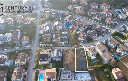 Zekeriyaköy'de merkeze yakın satılık 601 m2 arsa