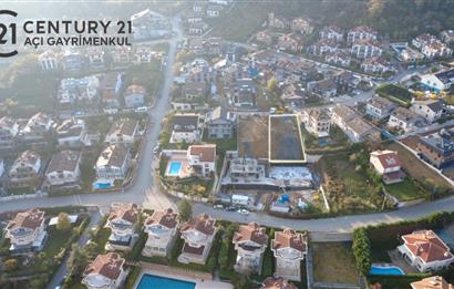 Zekeriyaköy'de merkeze yakın satılık 601 m2 arsa