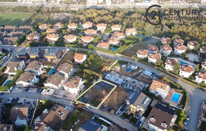 Zekeriyaköy'de merkeze yakın satılık 601 m2 arsa