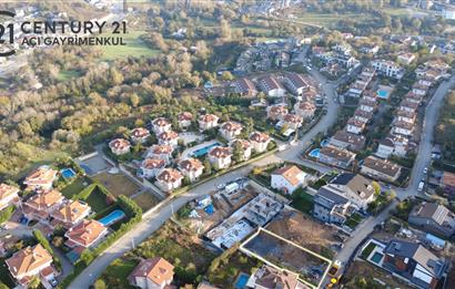 Zekeriyaköy'de merkeze yakın satılık 601 m2 arsa