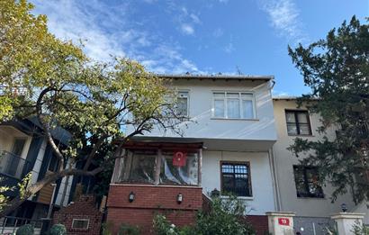 KOŞUYOLUNDA 261 M2 ARSA İÇİNDE BAHÇELİ MÜSTAKİL SATILIK EV