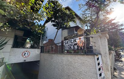 KOŞUYOLUNDA 261 M2 ARSA İÇİNDE BAHÇELİ MÜSTAKİL SATILIK EV