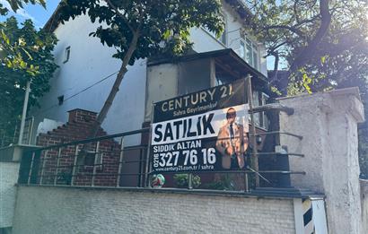 KOŞUYOLUNDA 261 M2 ARSA İÇİNDE BAHÇELİ MÜSTAKİL SATILIK EV