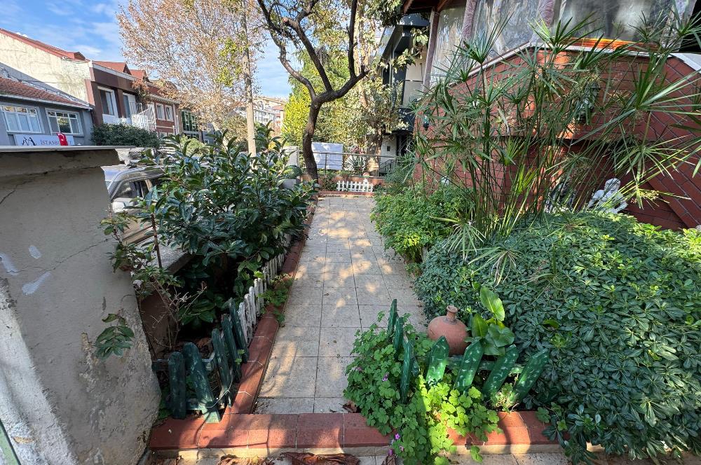 KOŞUYOLUNDA 261 M2 ARSA İÇİNDE BAHÇELİ MÜSTAKİL SATILIK EV