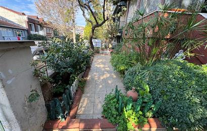 KOŞUYOLUNDA 261 M2 ARSA İÇİNDE BAHÇELİ MÜSTAKİL SATILIK EV