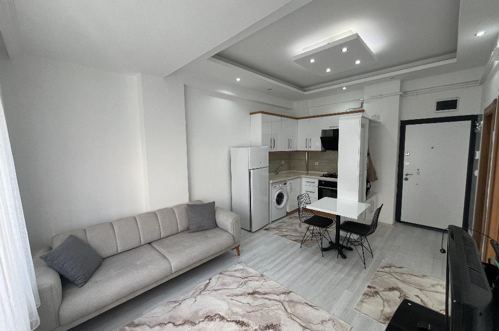 KİRALIK 1+1 DAİRE BAHÇELİEVLER TEKNİK LİSE CADDESİ 50M. 