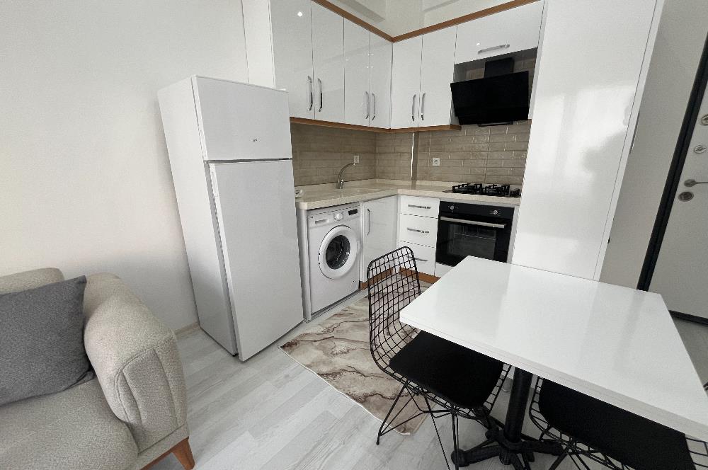 KİRALIK 1+1 DAİRE BAHÇELİEVLER TEKNİK LİSE CADDESİ 50M. 