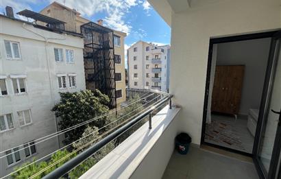 KİRALIK 1+1 DAİRE BAHÇELİEVLER TEKNİK LİSE CADDESİ 50M. 
