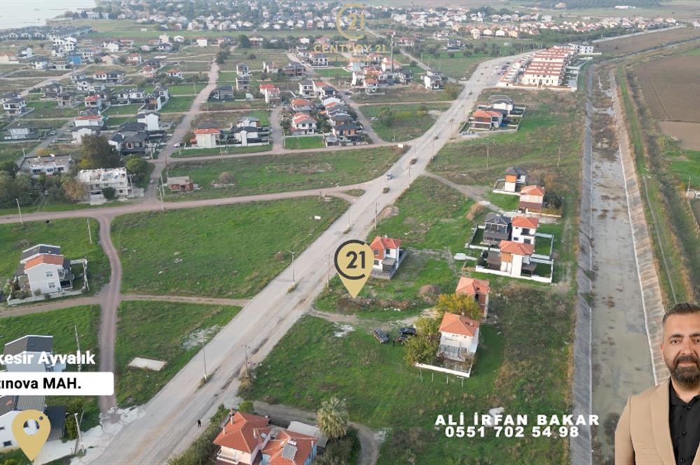 Altınovada Satılık,Site İçinde, 231 m² Villa Arsası Denize 400mt