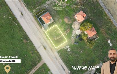 Altınovada Satılık,Site İçinde, 231 m² Villa Arsası Denize 400mt