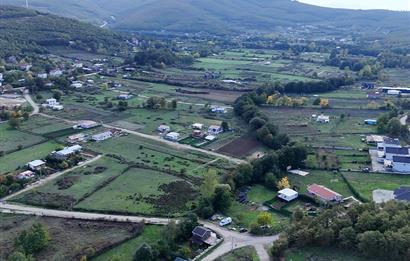 C21 Cius; Haydariye Köyünde 1000 M2 Satılık Köy İçi İmarlı Arsa