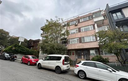 ÜSKÜDARDA MERKEZİ MÜKEMMEL KONUMDA 1.5 +1 KİRALIK YÜKSEK GİRİŞ