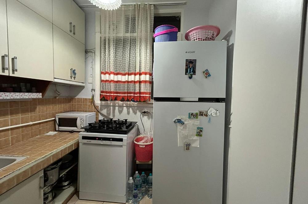 ÜSKÜDARDA MERKEZİ MÜKEMMEL KONUMDA 1.5 +1 KİRALIK YÜKSEK GİRİŞ