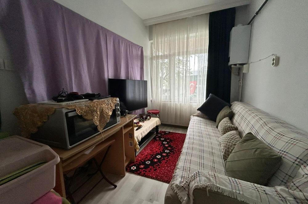 ÜSKÜDARDA MERKEZİ MÜKEMMEL KONUMDA 1.5 +1 KİRALIK YÜKSEK GİRİŞ