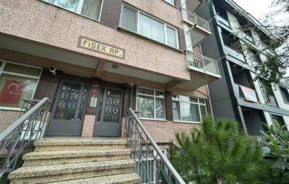 ÜSKÜDARDA MERKEZİ MÜKEMMEL KONUMDA 1.5 +1 KİRALIK YÜKSEK GİRİŞ