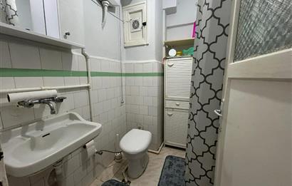 ÜSKÜDARDA MERKEZİ MÜKEMMEL KONUMDA 1.5 +1 KİRALIK YÜKSEK GİRİŞ