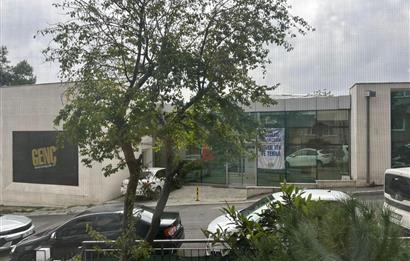 ÜSKÜDARDA MERKEZİ MÜKEMMEL KONUMDA 1.5 +1 KİRALIK YÜKSEK GİRİŞ