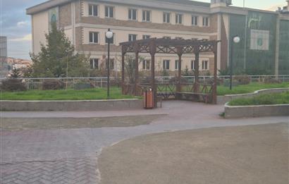 ESENYURT PİRİ REİS MAHALLESİNDE SATILIK EŞYALI 1+1 DAİRE !!!