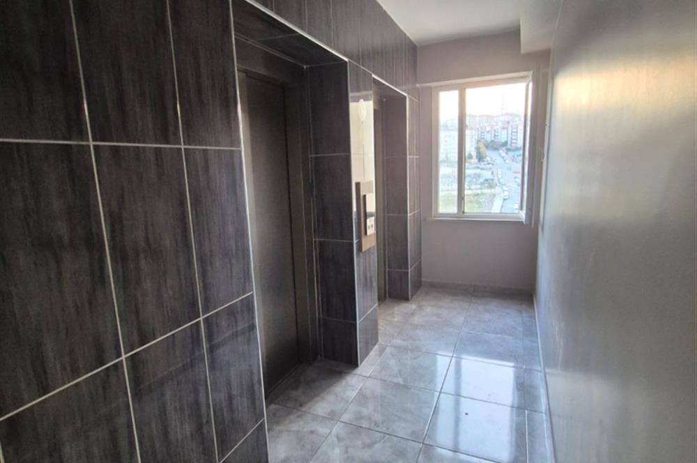 ESENYURT PİRİ REİS MAHALLESİNDE SATILIK EŞYALI 1+1 DAİRE !!!