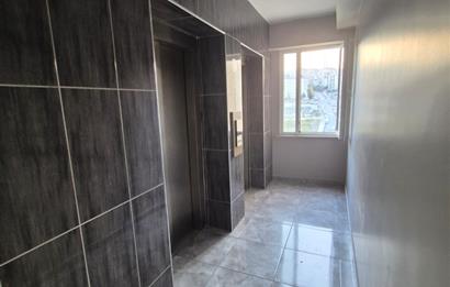 ESENYURT PİRİ REİS MAHALLESİNDE SATILIK EŞYALI 1+1 DAİRE !!!