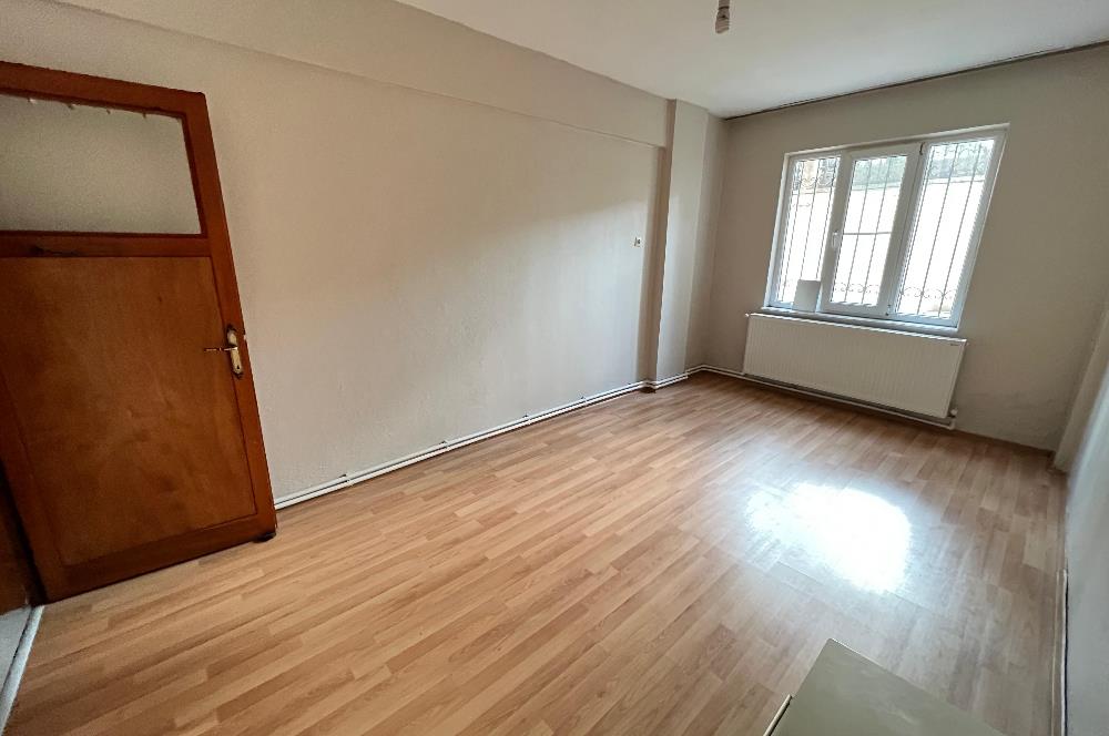 ATATÜRK MH. İÇİ YENİ YAPILMIŞ 2+1 KİRALIK DAİRE  C21BAL