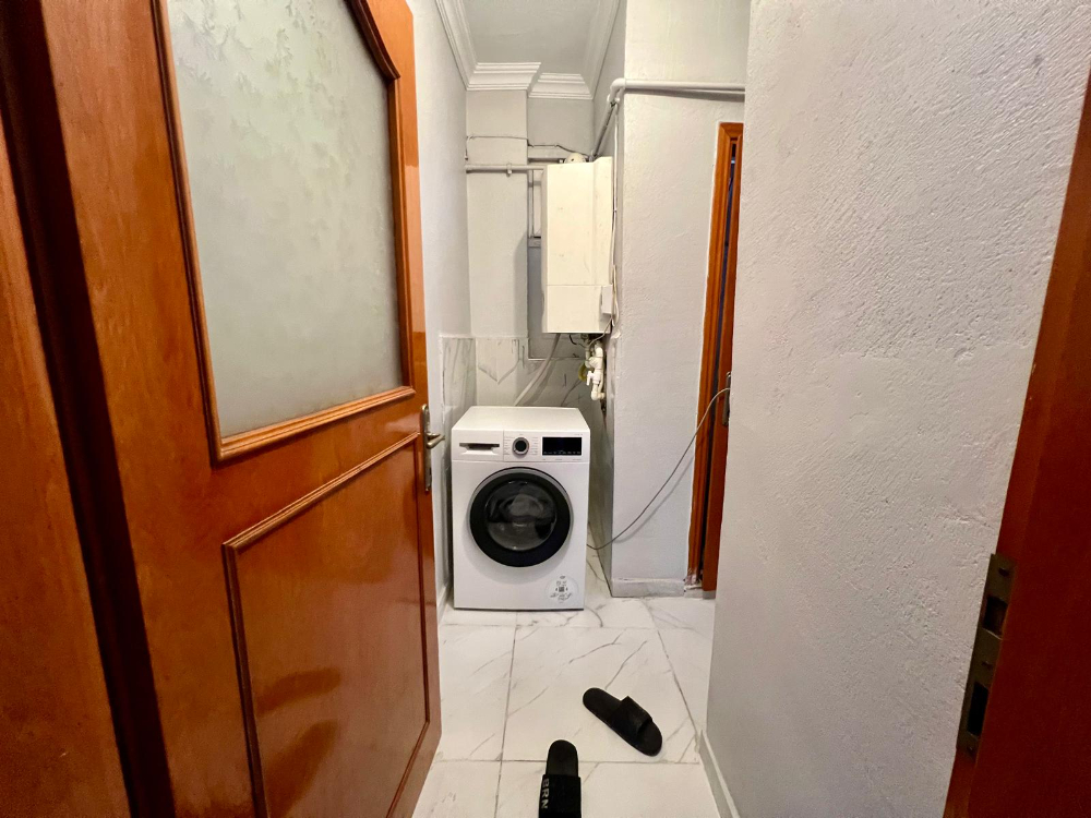 Kağıthane'de Satılık 2+1 62m2 Arsa paylı Daire