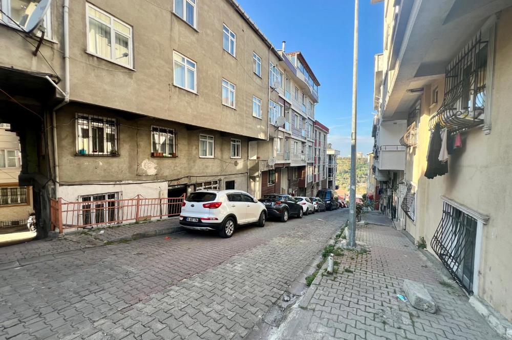 Kağıthane'de Satılık 2+1 62m2 Arsa paylı Daire