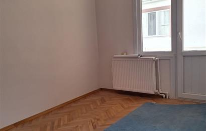 ACIBADEM CADDESİNE YAKIN ARAKAT 2+1