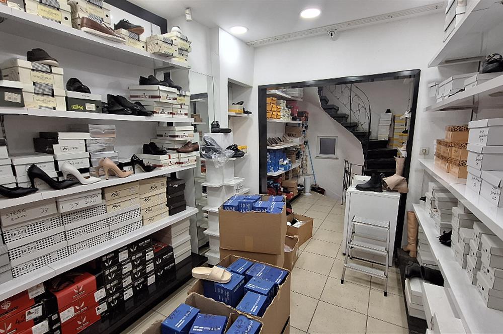 SARIYER MERKEZ'DE,ÇOK DEĞERLİ BİR LOKASYONDA SATILIK KOMPLE BİNA