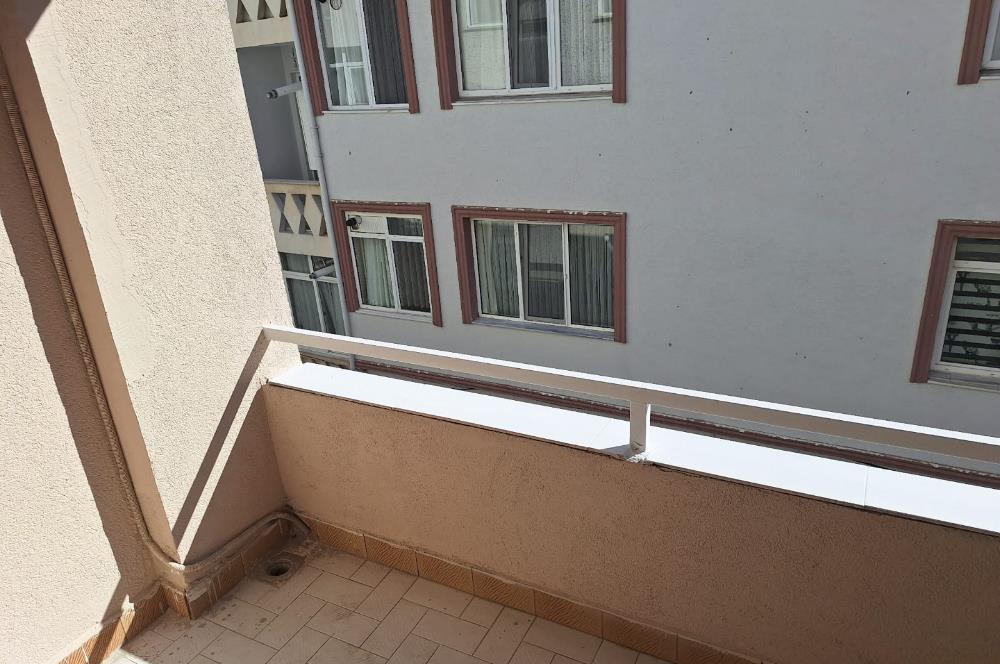 ACIBADEM CADDESİNE YAKIN ARAKAT 2+1