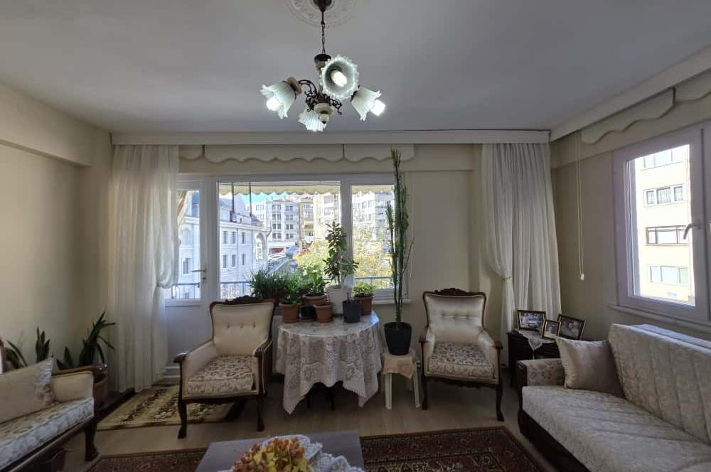 C21 Cius ; Gemlik Merkez'de Çift Cepheli Ferah 2+1 Satılık Daire