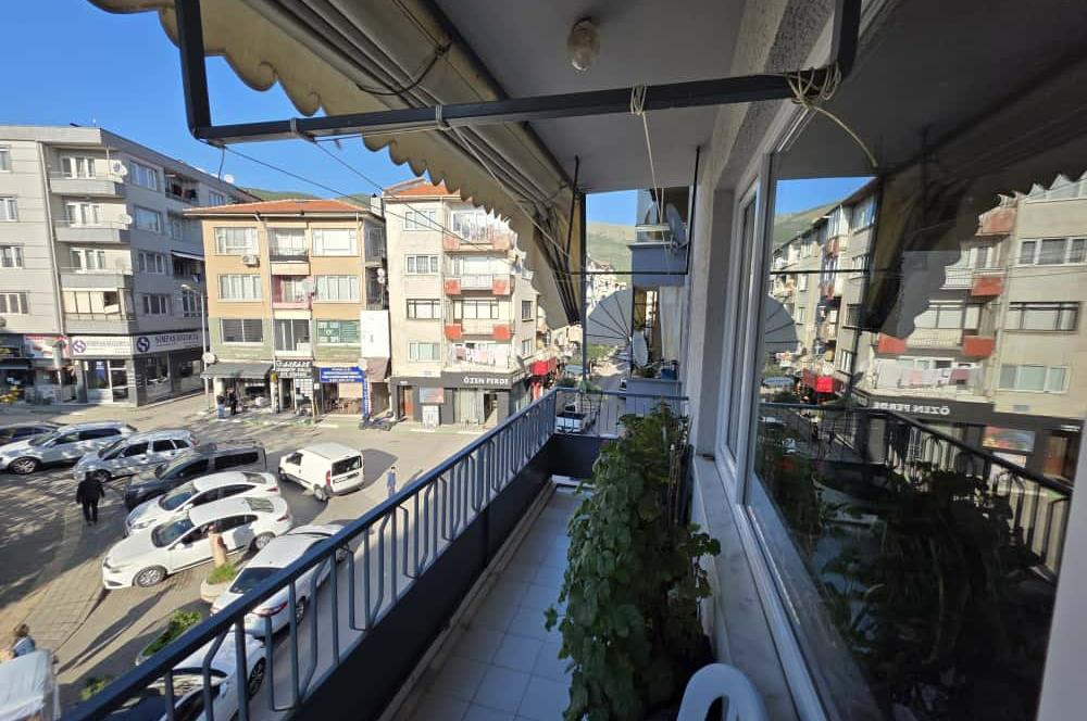 C21 Cius ; Gemlik Merkez'de Çift Cepheli Ferah 2+1 Satılık Daire