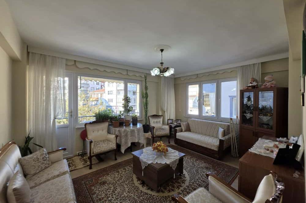 C21 Cius ; Gemlik Merkez'de Çift Cepheli Ferah 2+1 Satılık Daire