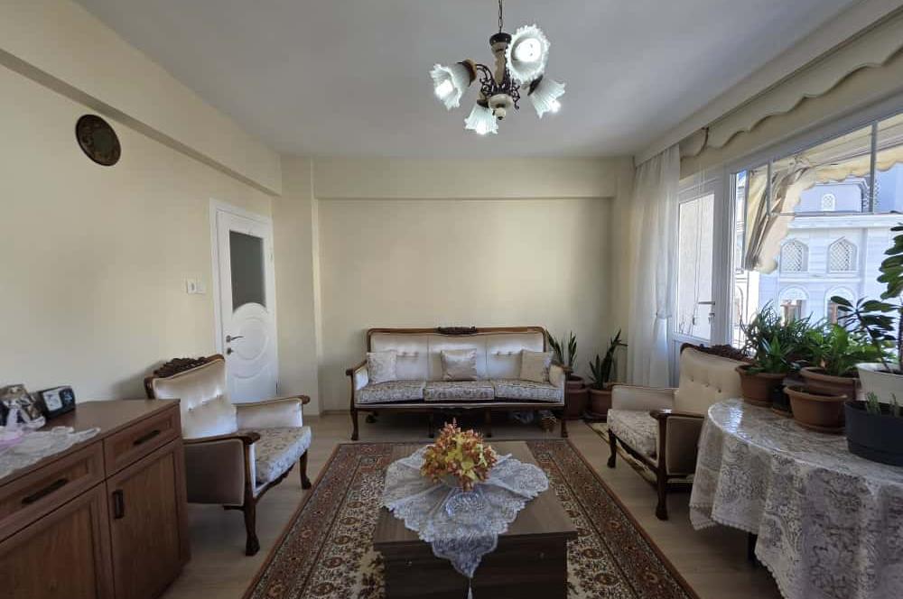 C21 Cius ; Gemlik Merkez'de Çift Cepheli Ferah 2+1 Satılık Daire